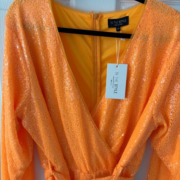 NWT In The Style Orange Sequin Romper - Picture 5 of 6